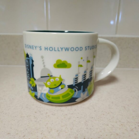 DISNEY Parks x Starbucks - You are here series Mug - Alien Hollywood Studios - Picture 1 of 5